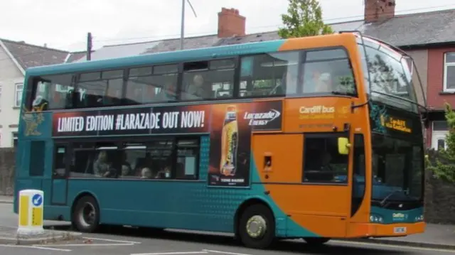 A Cardiff Bus bus