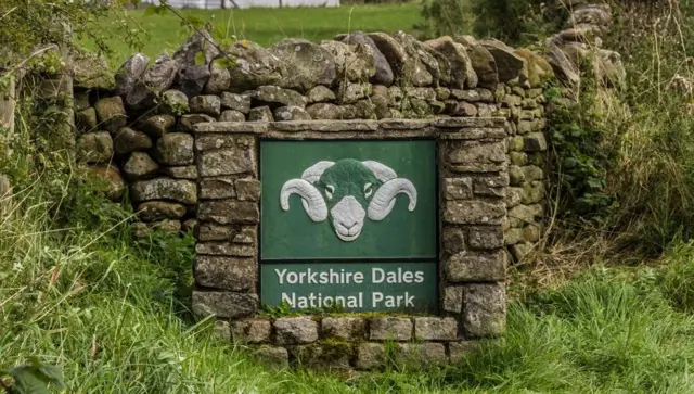 Dales sign