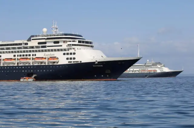 The Zaandam and the Rotterdam ships on Panama Bay