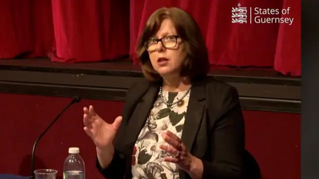 Dr Nicola Brink