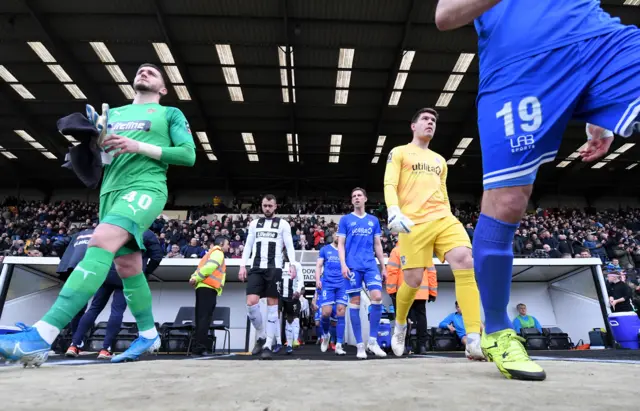 Notts Coutny and Eastleigh players