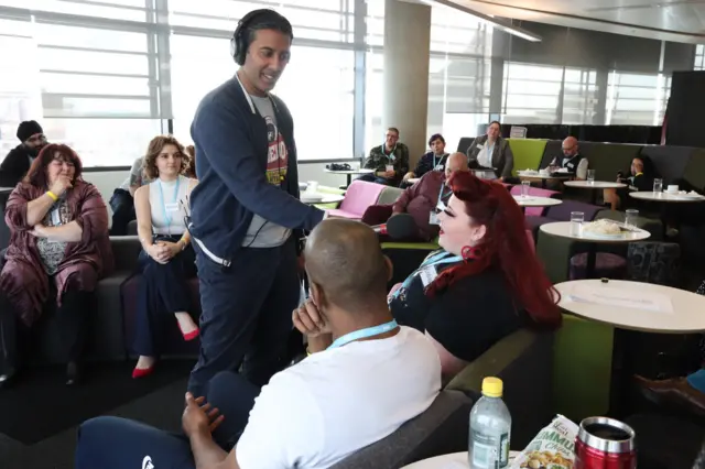 Crossing Divides Live