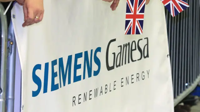 A Siemens Gamesa logo