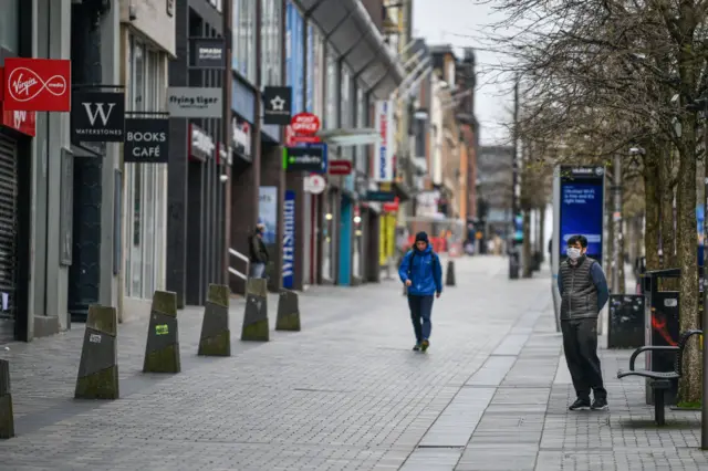 Glasgow lockdown street