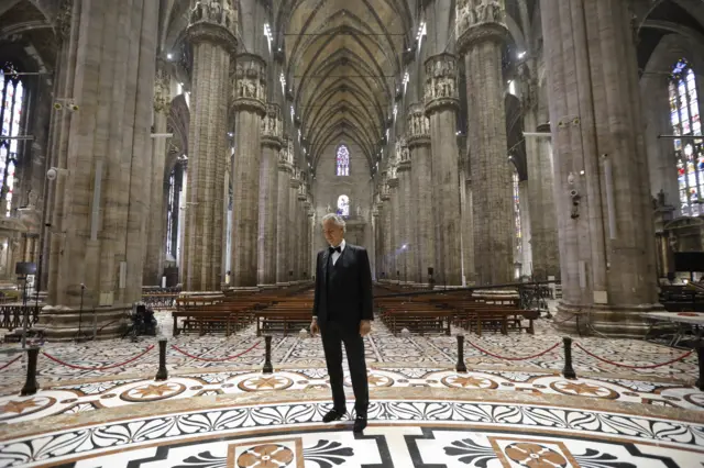 Andrea Bocelli in Duomo di Milano Cathedral