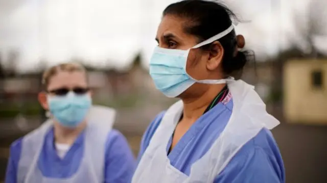 Nurses with face masks