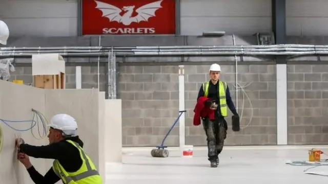 Building a field hospital at Parc y Scarlets