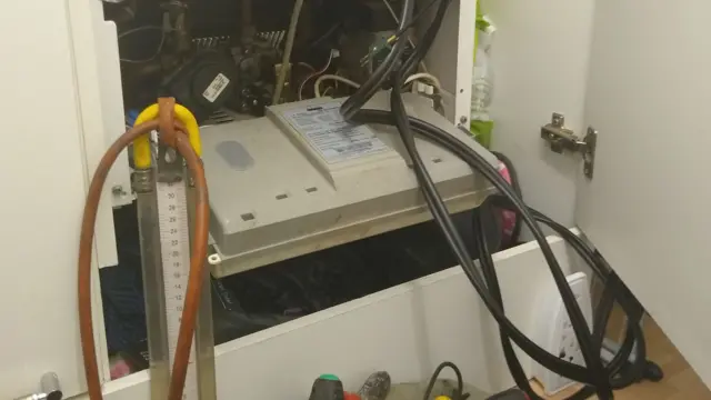 Safety test on a gas boiler