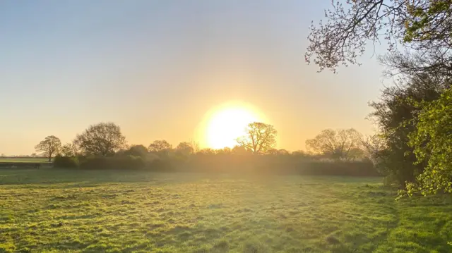 Sunrise in Church Broughton