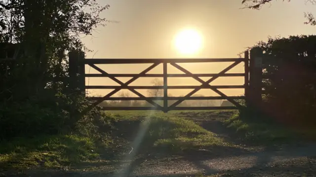 Sunrise in Church Broughton