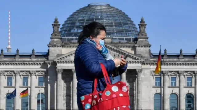 Woman wearing a face mask in Berlin