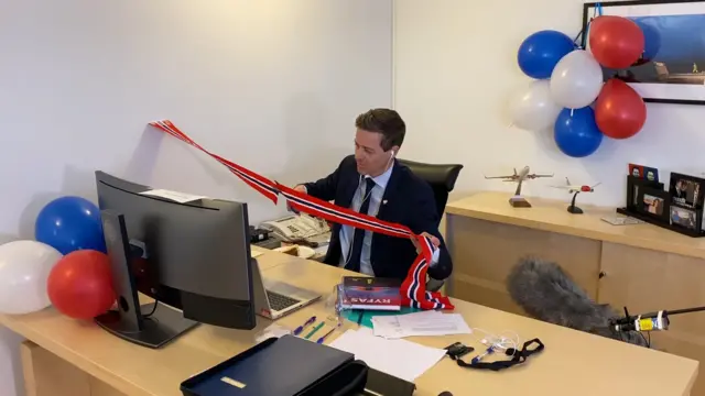 Norway's transport minister conducts remote ribbon cutting ceremony