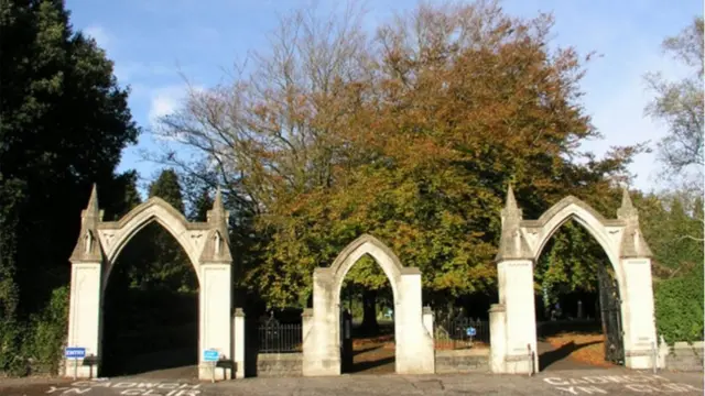 Ely cemetery