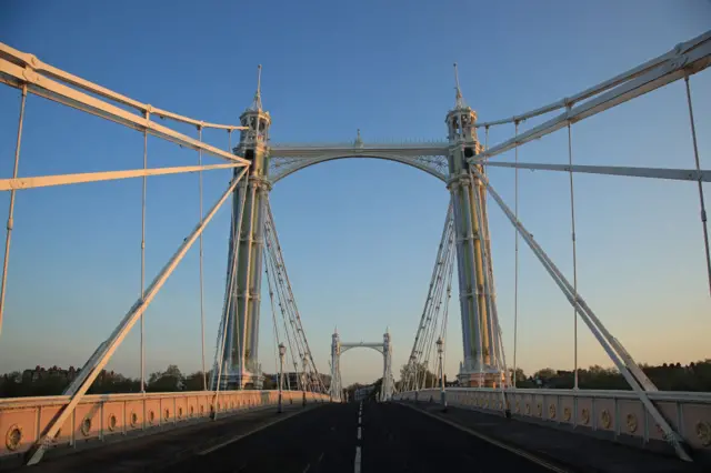 Battersea bridge