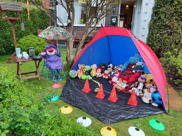 Teddies go camping