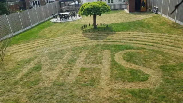 Lawn art tribute