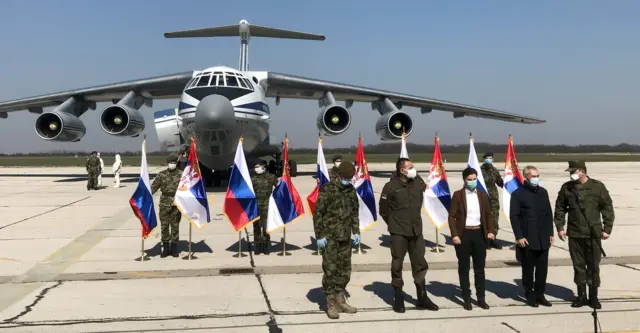 Russian medical aid arrives in Belgrade on transport plane, 3 Apr