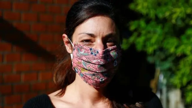 Woman wearing face mask