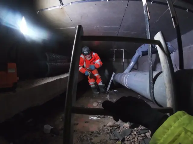 Cramped conditions underneath A52 Clifton Bridge