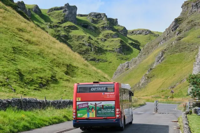 Peak District bus