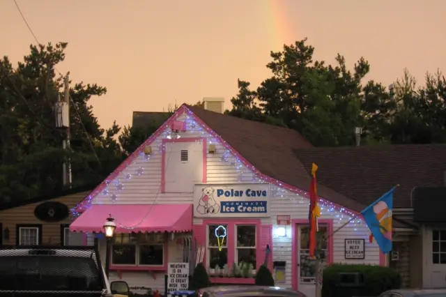 Massachusetts ice cream shop