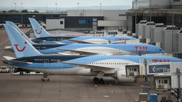 Tui aircraft groundedat Manchester Airport