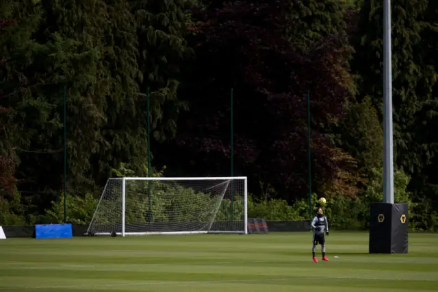 Wolves' Daniel Podence in individual training