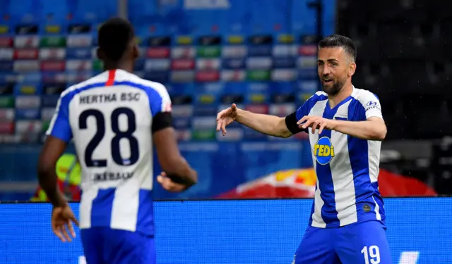 Hertha celebrate