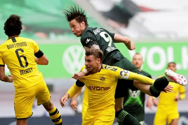 Wolfsburg v Borussia Dortmund