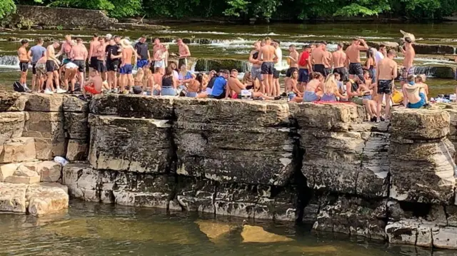 Crowds at River Swale