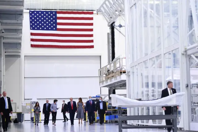 Trump in Kennedy Space Center