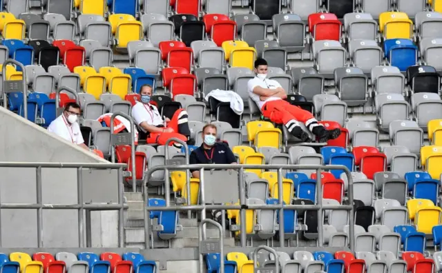 Fortuna Dusseldorf v Schalke