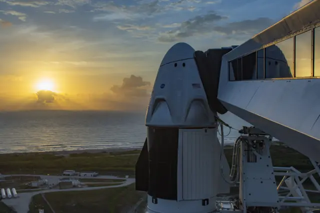 Crew Dragon and Falcon 9 at Kennedy Space Center