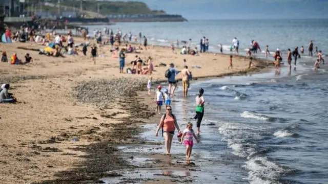 Socially-distanced trips to the beach could be on the cards this weekend