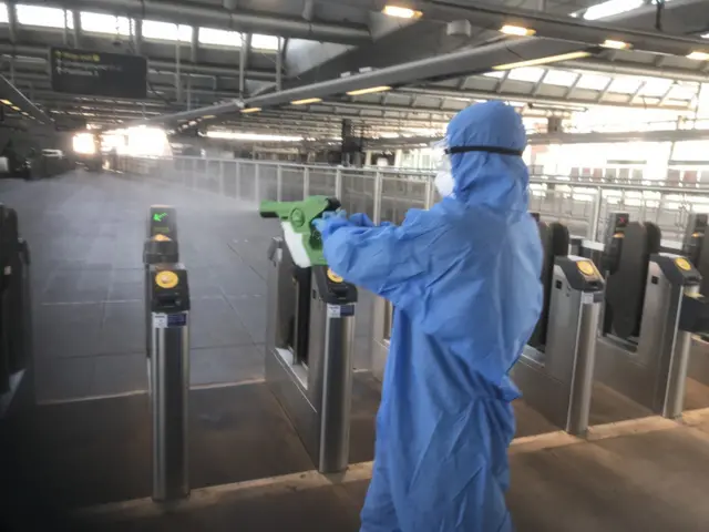 Spraying at Blackfriars Station