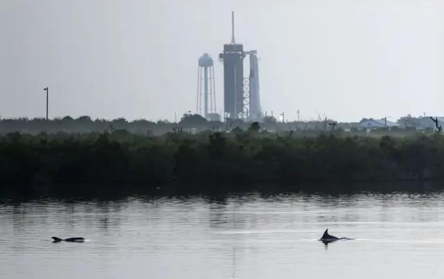 Falcon 9  rocket and Crew Dragon