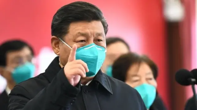 Xi Jinping wearing a face mask