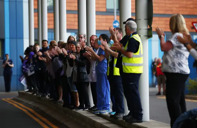 Applause at hospital