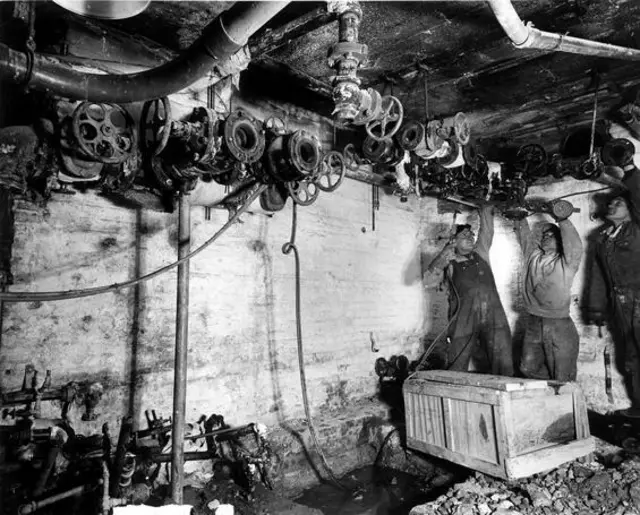 Workers enlarging the bunker in the 1950s