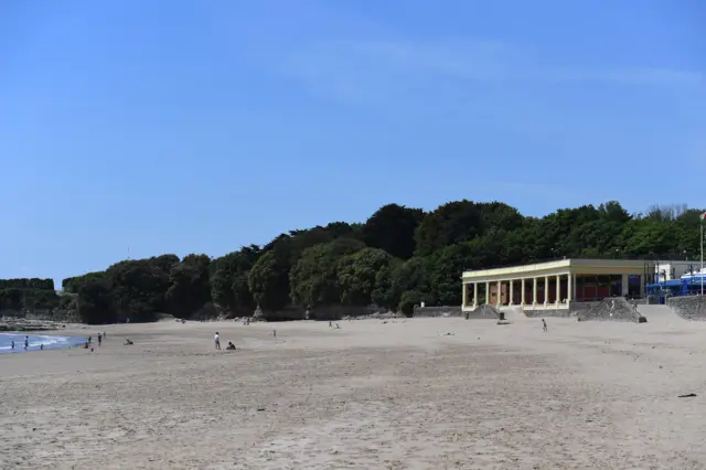 Barry Island beach on Sunday