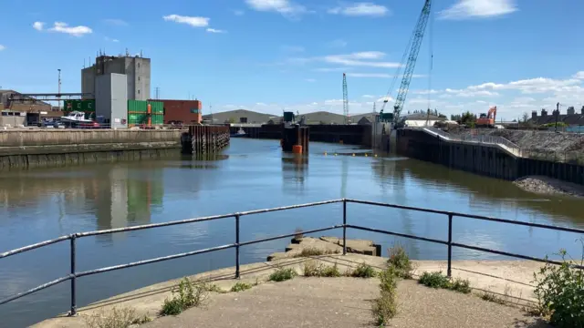 Boston flood barrier