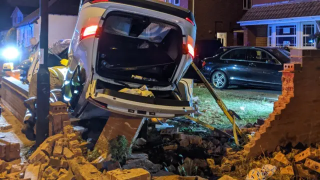 Crash scene - Lichfield Road, Shelfield