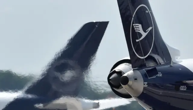lufthansa jet