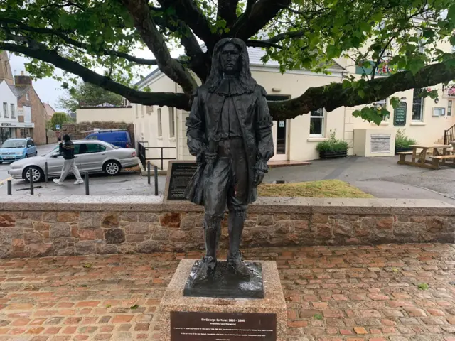 Statue of Sir George Carteret