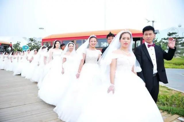 Mass wedding in China