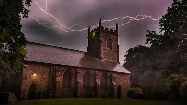 Countesthorpe lightning