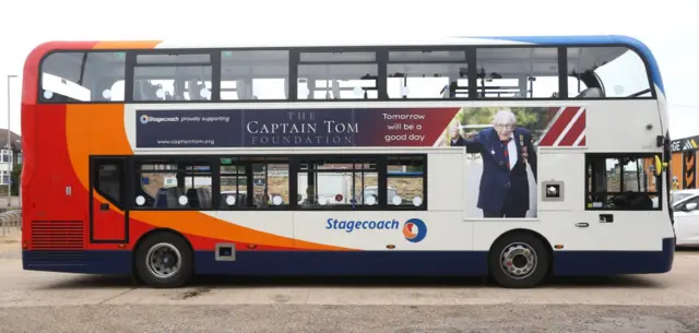 Captain Tom bus