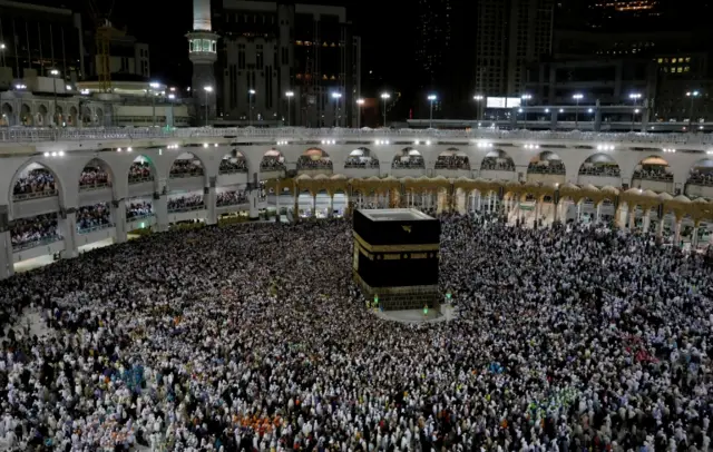 People pray at the Grand mosque at the end of their Haj pilgrimage in Mecca