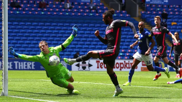 Alex Smithies save