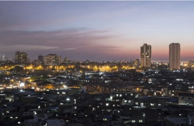 Night falls on Dharavi, home to 650,00 people